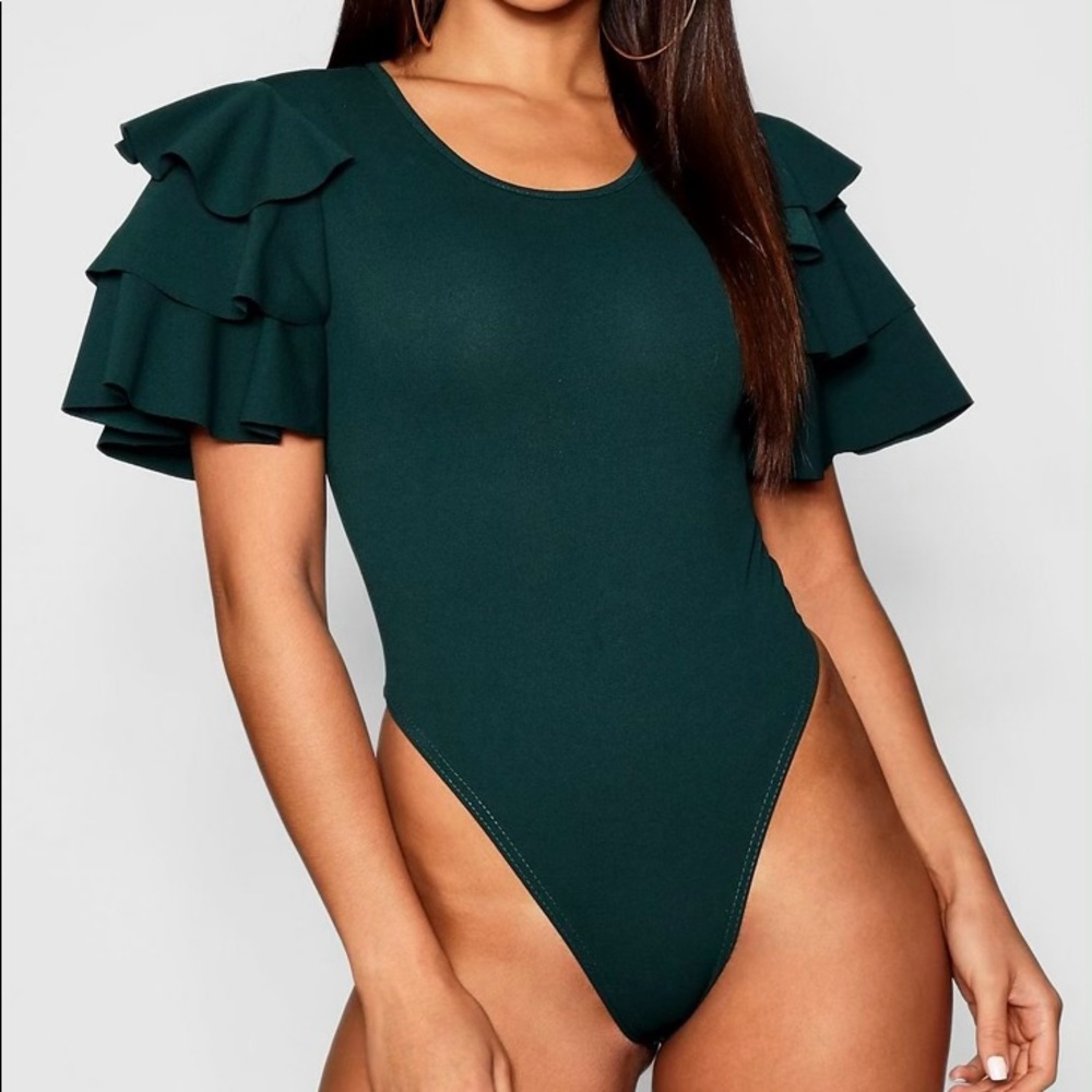 Boohoo green bodysuit